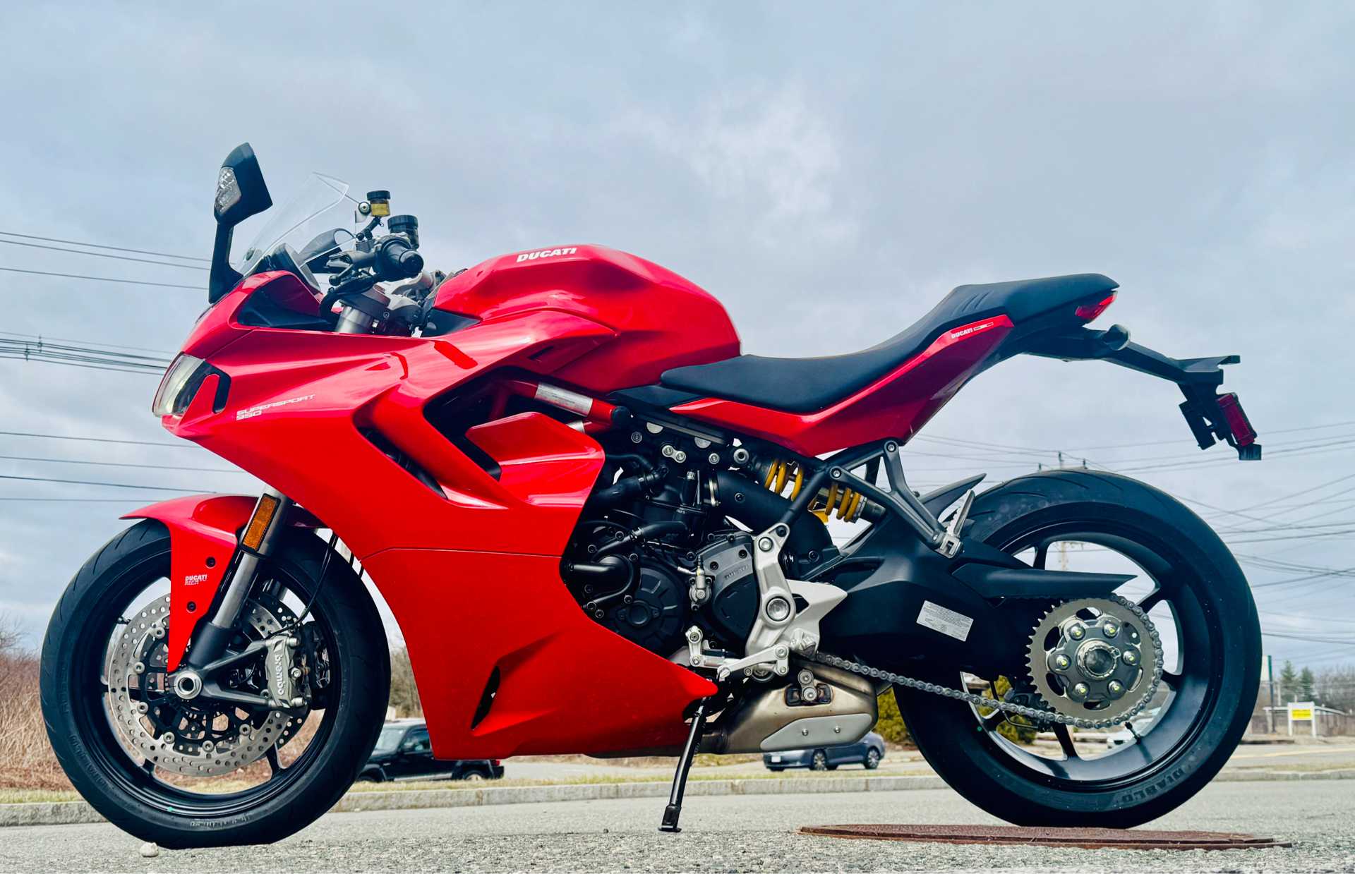 2024 Ducati SuperSport 950 in Foxboro, Massachusetts - Photo 3