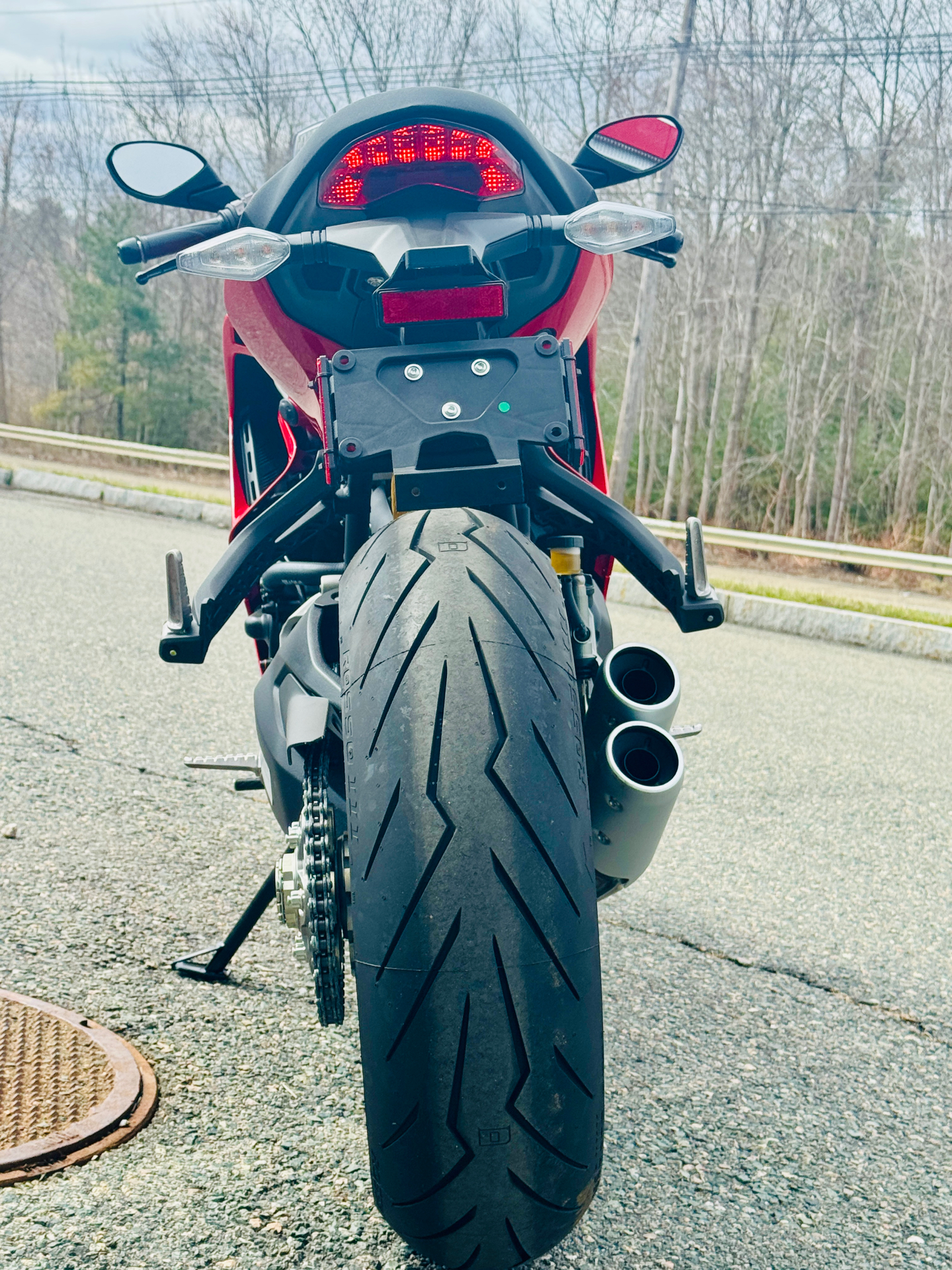 2024 Ducati SuperSport 950 in Foxboro, Massachusetts - Photo 13