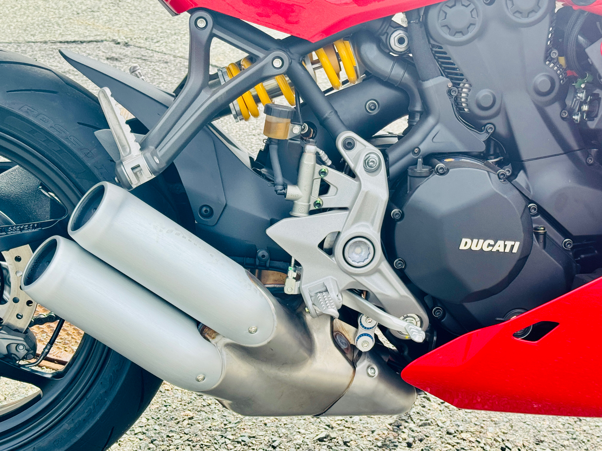 2024 Ducati SuperSport 950 in Foxboro, Massachusetts - Photo 20