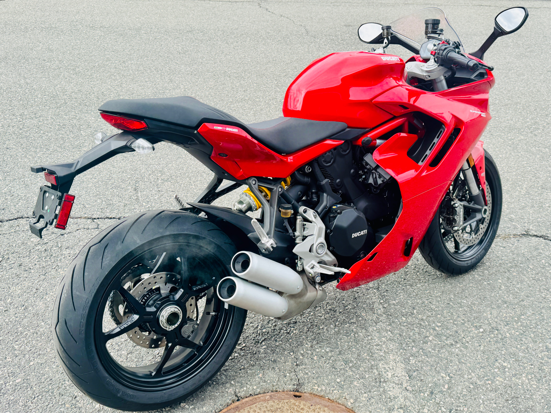 2024 Ducati SuperSport 950 in Foxboro, Massachusetts - Photo 1