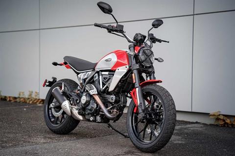 2023 Ducati Scrambler Icon in Foxboro, Massachusetts - Photo 9