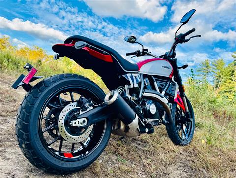 2023 Ducati Scrambler Icon in Foxboro, Massachusetts - Photo 7