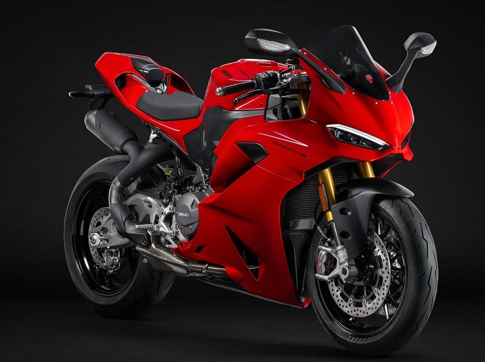 2025 Ducati Panigale V2 in Foxboro, Massachusetts - Photo 8
