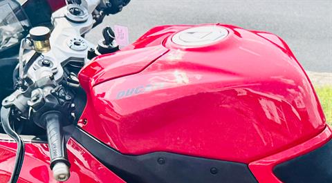 2025 Ducati Panigale V2 in Foxboro, Massachusetts - Photo 16