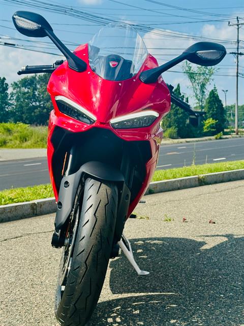 2025 Ducati Panigale V2 in Foxboro, Massachusetts - Photo 7