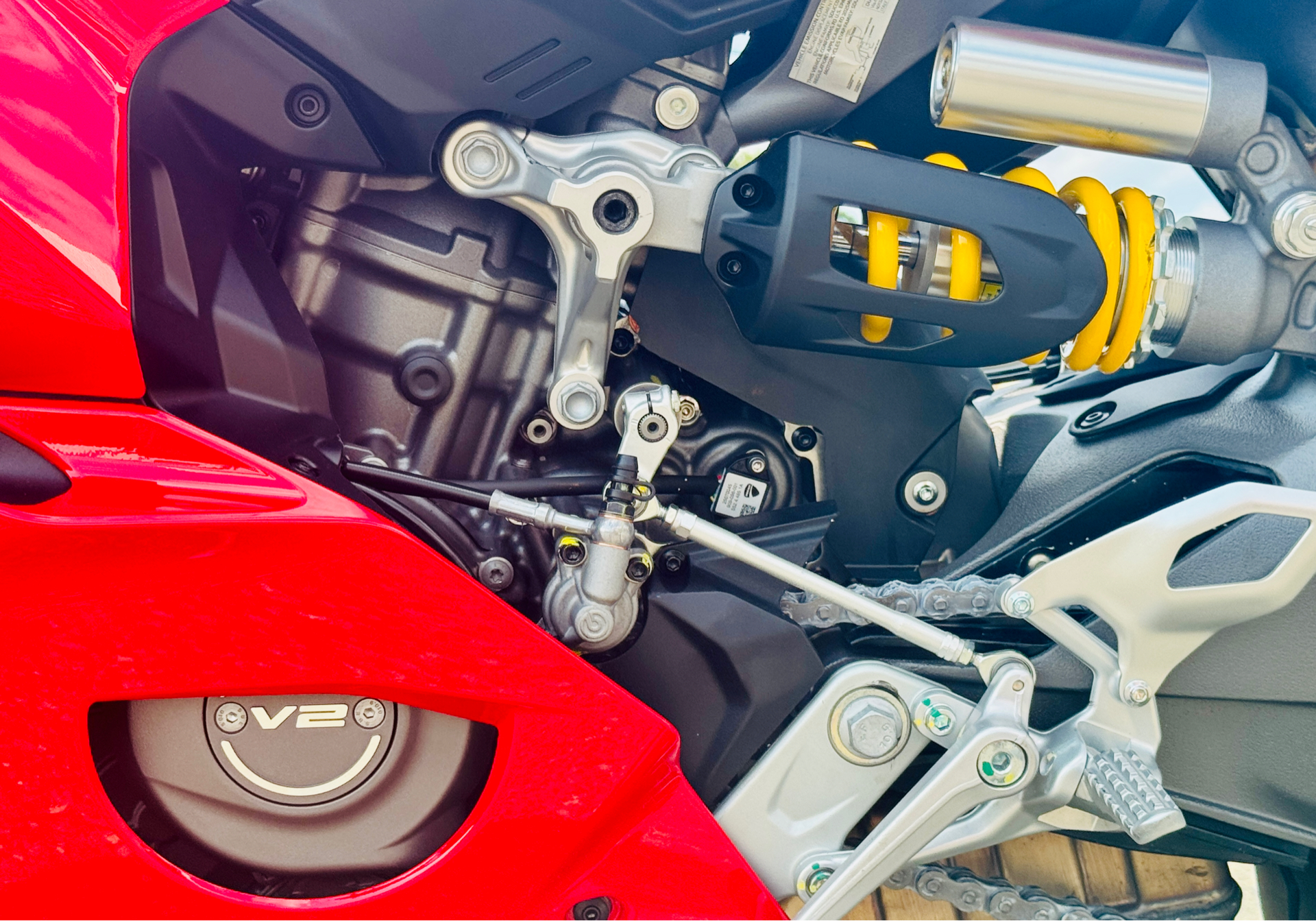 2025 Ducati Panigale V2 in Foxboro, Massachusetts - Photo 22