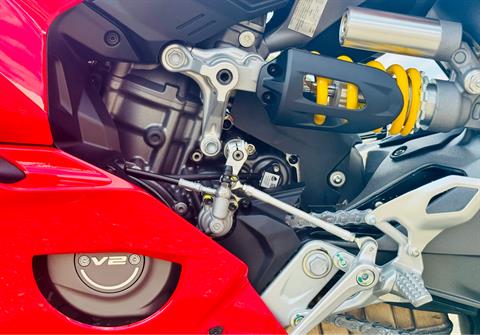 2025 Ducati Panigale V2 in Foxboro, Massachusetts - Photo 22