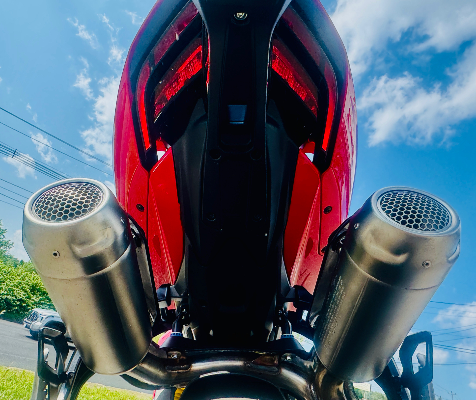 2025 Ducati Panigale V2 in Foxboro, Massachusetts - Photo 6