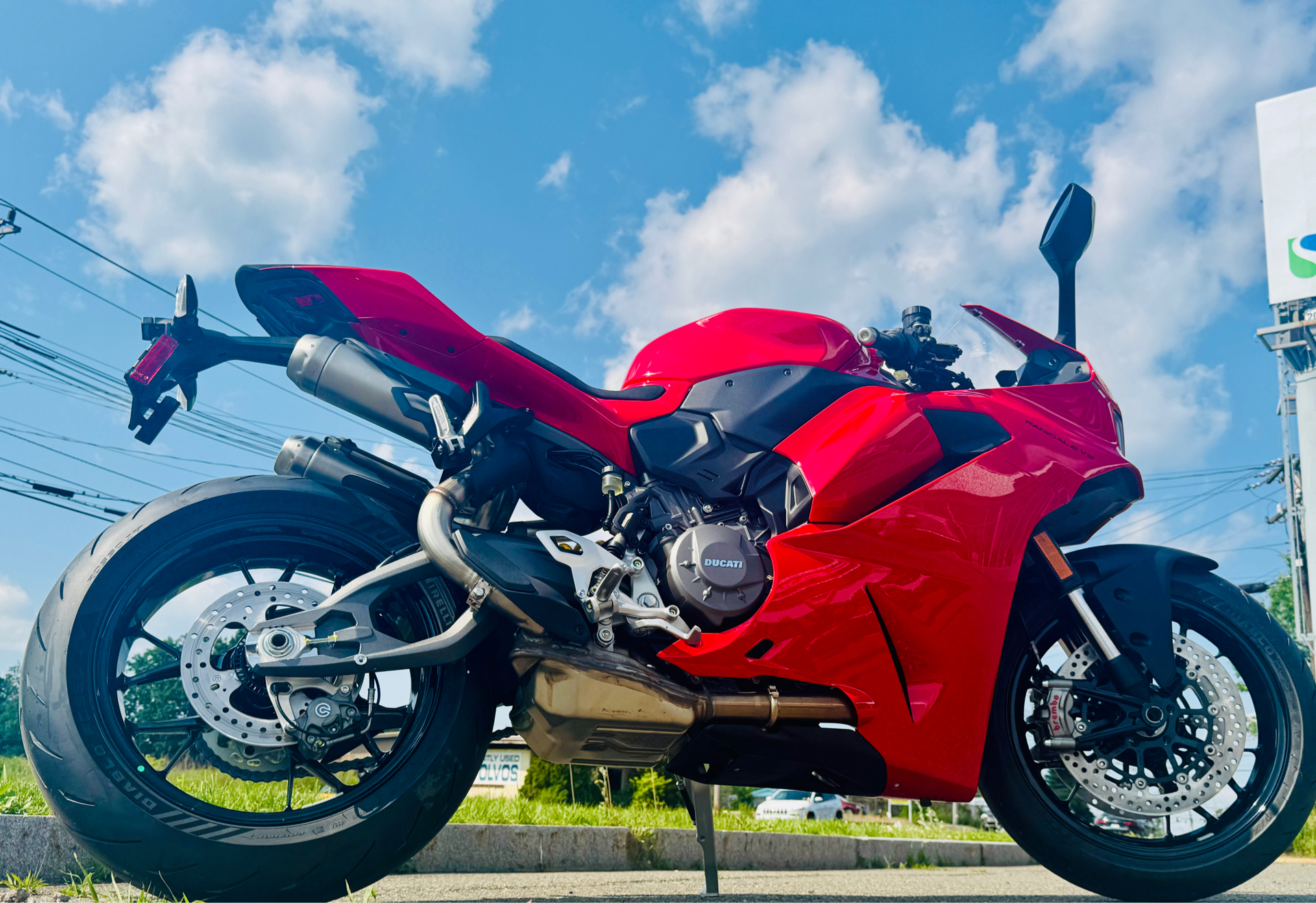 2025 Ducati Panigale V2 in Foxboro, Massachusetts - Photo 3