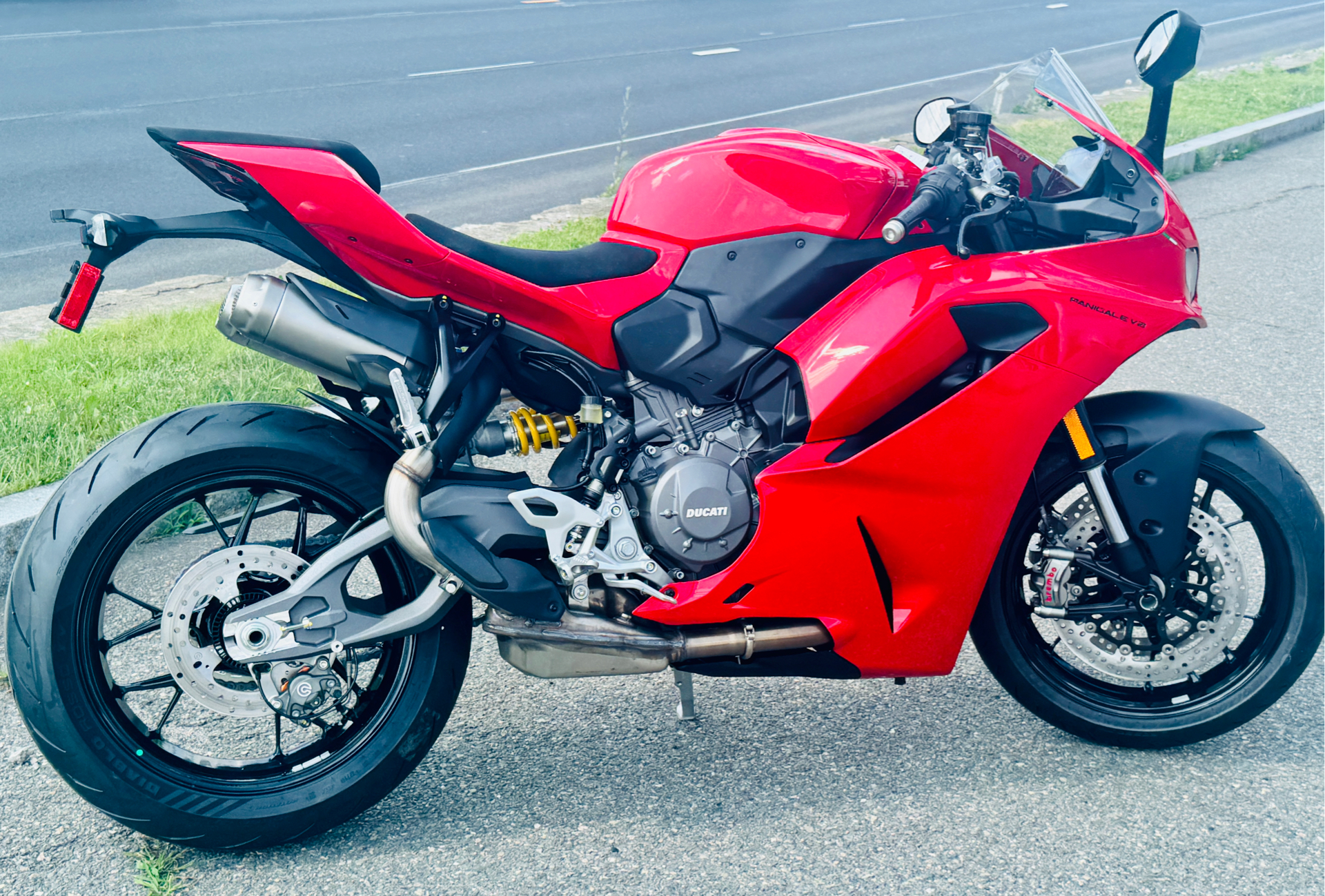 2025 Ducati Panigale V2 in Foxboro, Massachusetts - Photo 23