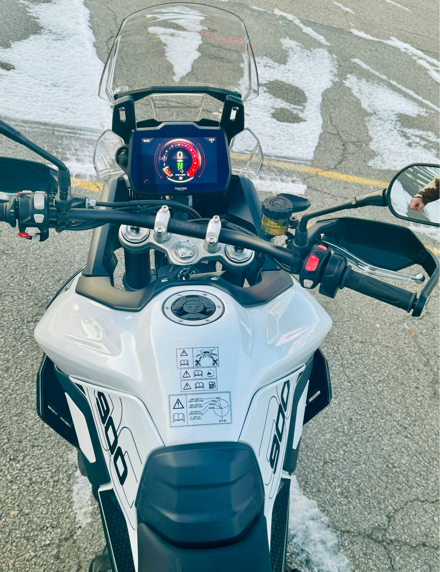 2024 Triumph Tiger 900 GT in Foxboro, Massachusetts - Photo 22