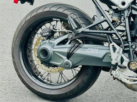 2015 BMW R nineT in Foxboro, Massachusetts - Photo 21