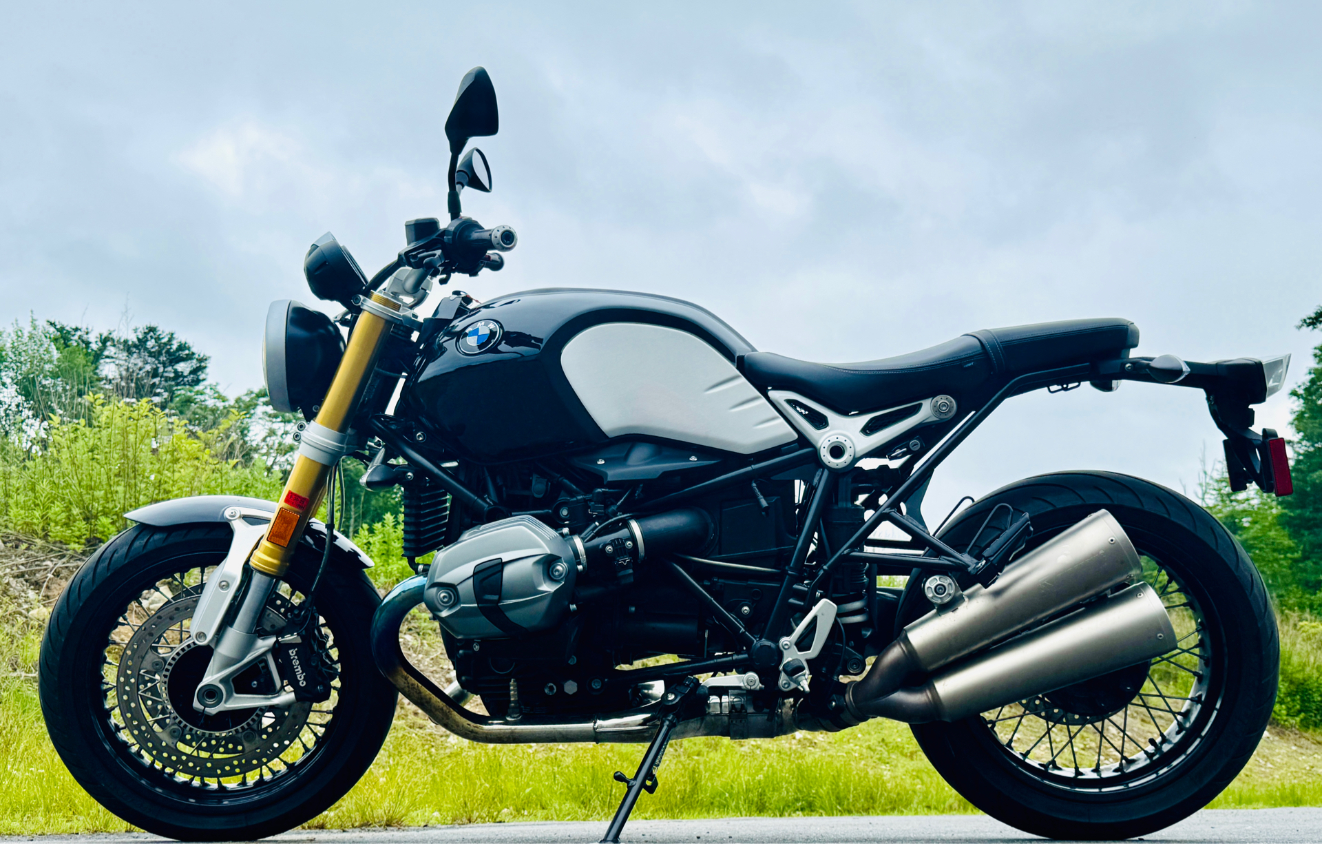 2015 BMW R nineT in Foxboro, Massachusetts - Photo 1