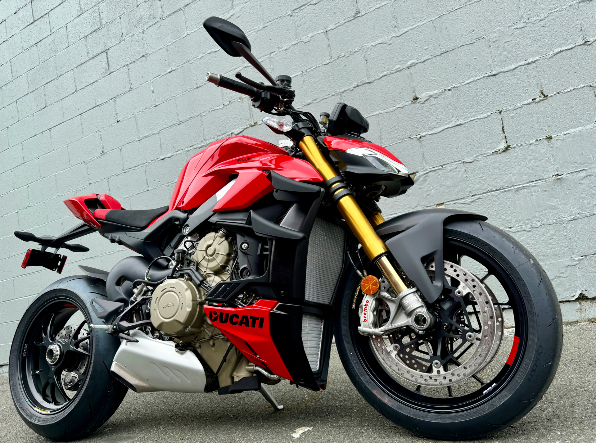 2024 Ducati Streetfighter V4 S in Foxboro, Massachusetts - Photo 3