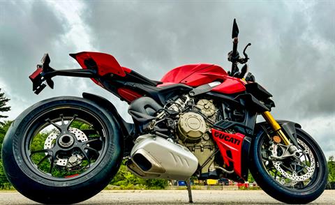 2024 Ducati Streetfighter V4 S in Foxboro, Massachusetts - Photo 20