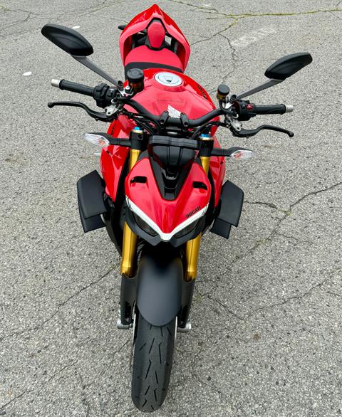 2024 Ducati Streetfighter V4 S in Foxboro, Massachusetts - Photo 22