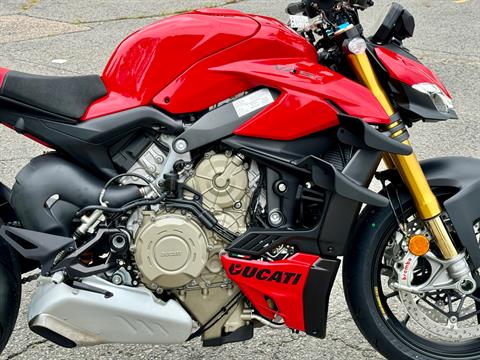 2024 Ducati Streetfighter V4 S in Foxboro, Massachusetts - Photo 24