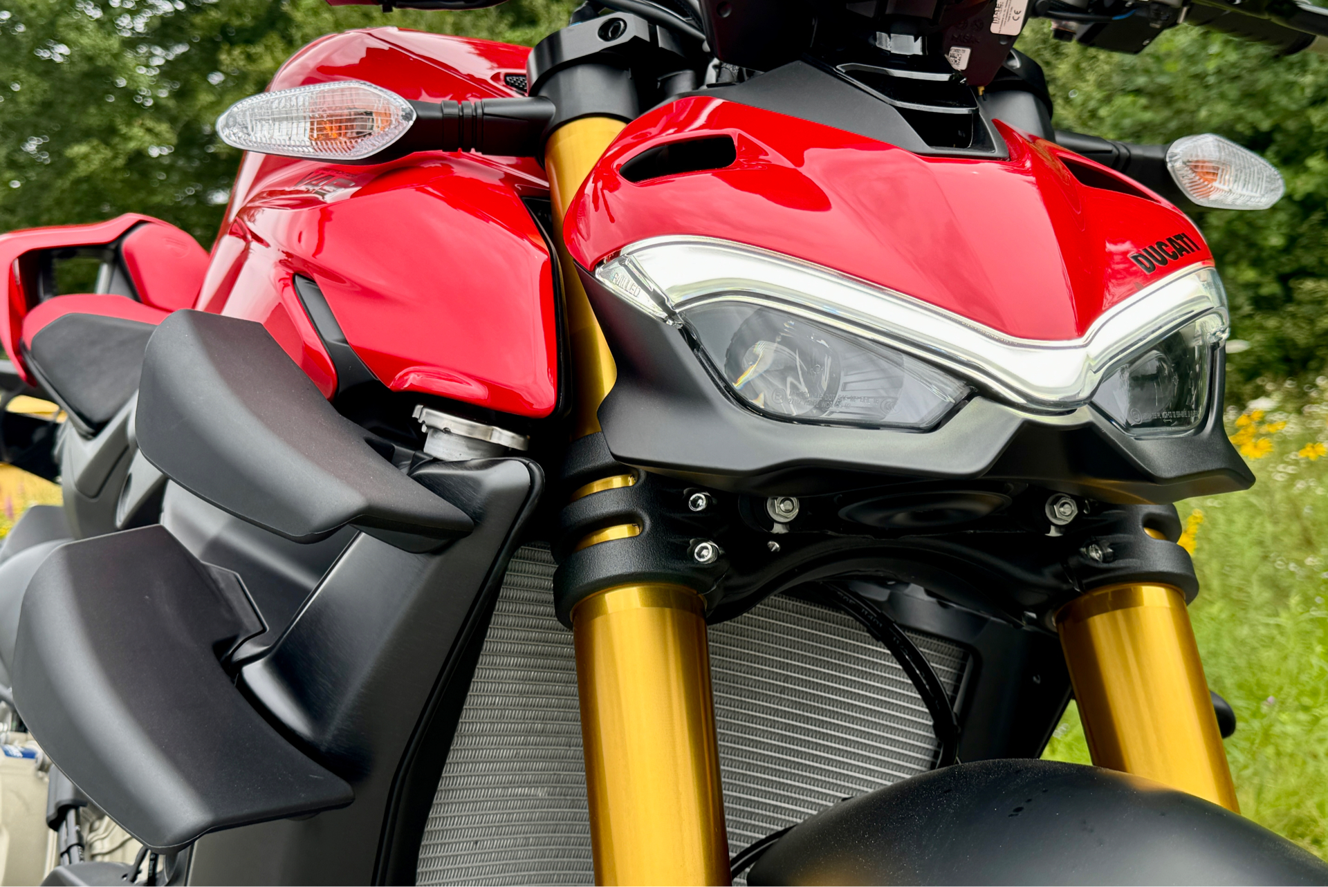 2024 Ducati Streetfighter V4 S in Foxboro, Massachusetts - Photo 14