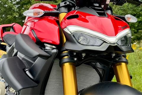 2024 Ducati Streetfighter V4 S in Foxboro, Massachusetts - Photo 14