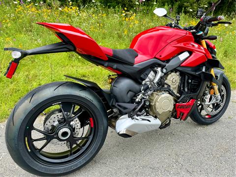 2024 Ducati Streetfighter V4 S in Foxboro, Massachusetts - Photo 13