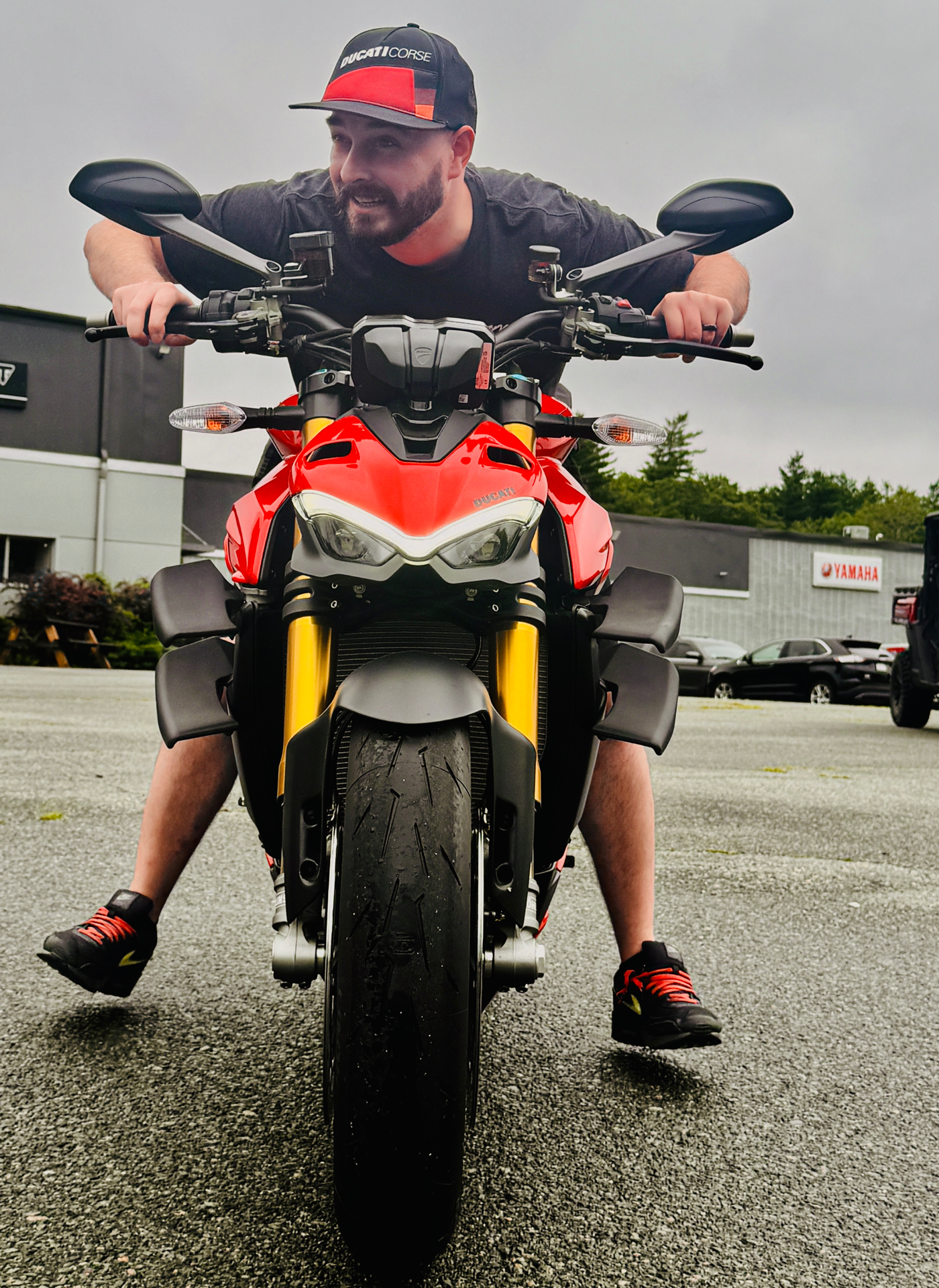 2024 Ducati Streetfighter V4 S in Foxboro, Massachusetts - Photo 9