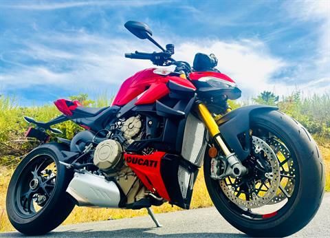 2024 Ducati Streetfighter V4 S in Foxboro, Massachusetts - Photo 18