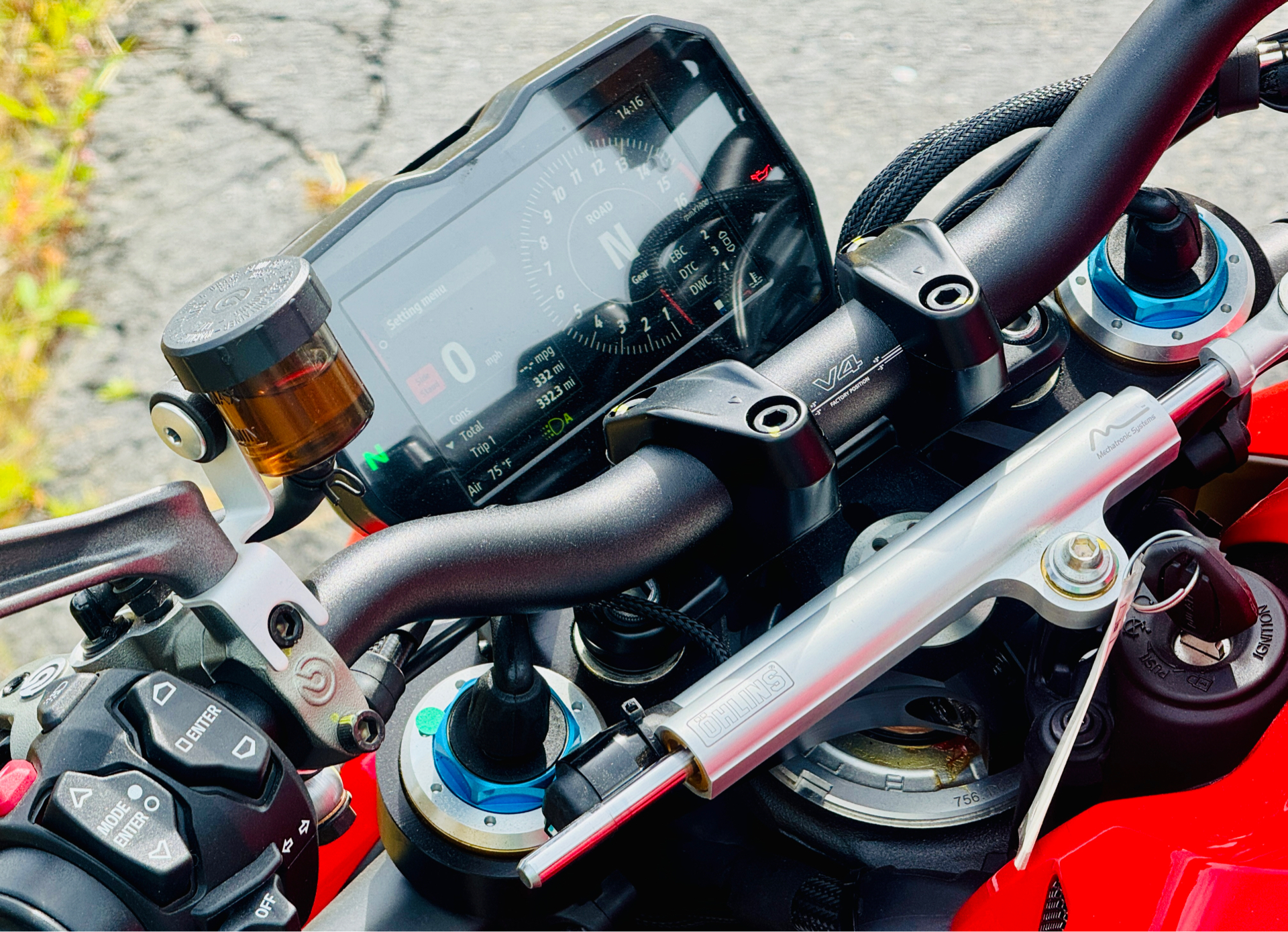 2024 Ducati Streetfighter V4 S in Foxboro, Massachusetts - Photo 13