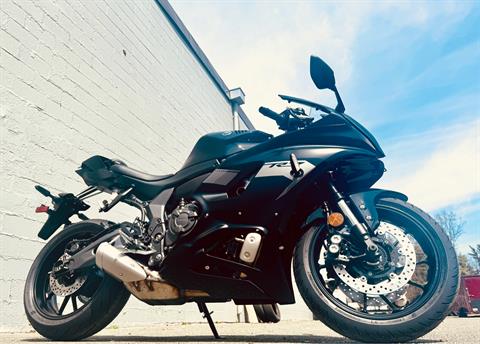 2025 Yamaha YZF-R7 in Foxboro, Massachusetts - Photo 9