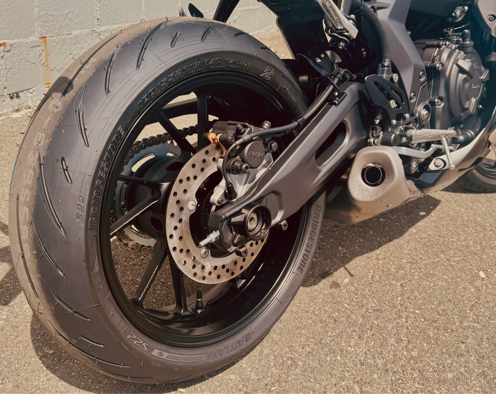 2025 Yamaha YZF-R7 in Foxboro, Massachusetts - Photo 10
