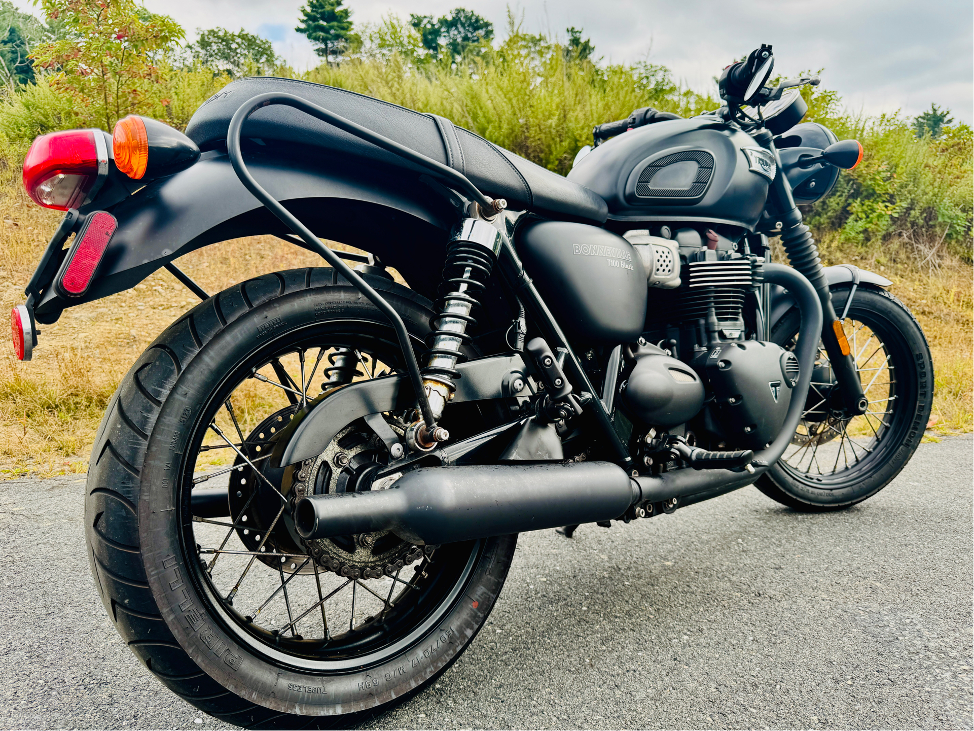 2017 Triumph Bonneville T100 Black in Foxboro, Massachusetts - Photo 11