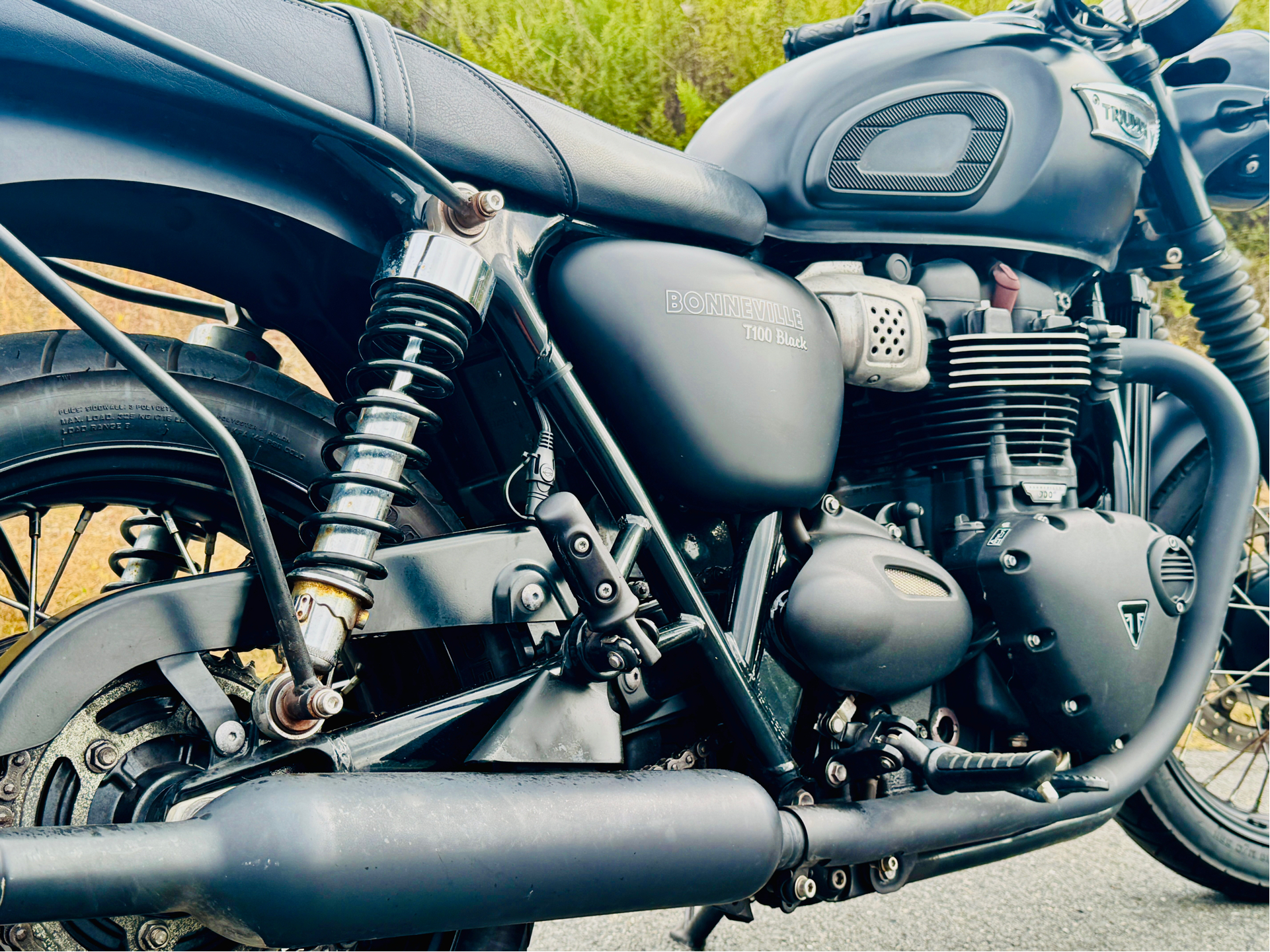 2017 Triumph Bonneville T100 Black in Foxboro, Massachusetts - Photo 10