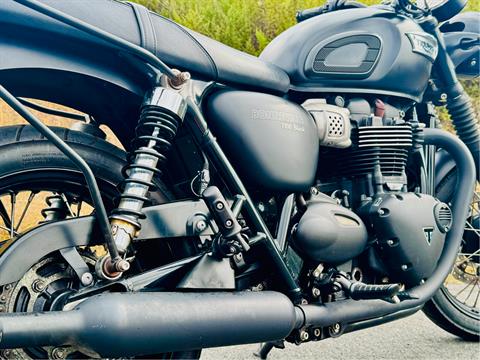 2017 Triumph Bonneville T100 Black in Foxboro, Massachusetts - Photo 10