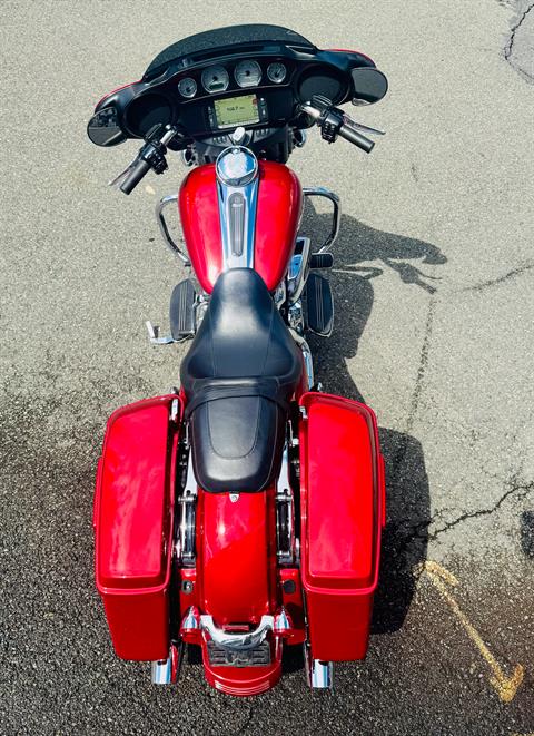 2018 Harley-Davidson Street Glide® in Foxboro, Massachusetts - Photo 5