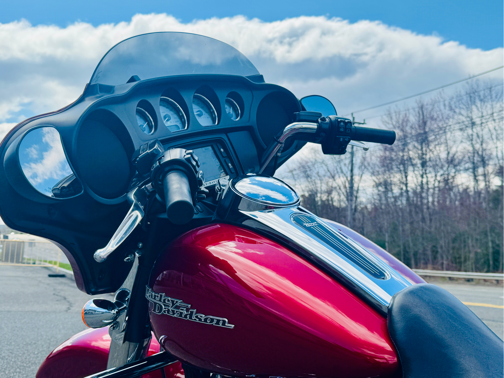 2018 Harley-Davidson Street Glide® in Foxboro, Massachusetts - Photo 16