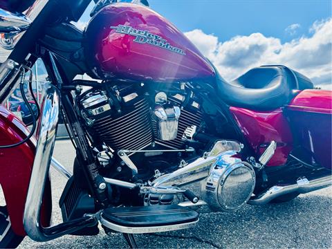 2018 Harley-Davidson Street Glide® in Foxboro, Massachusetts - Photo 6