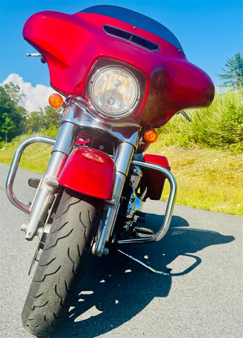 2018 Harley-Davidson Street Glide® in Foxboro, Massachusetts - Photo 5