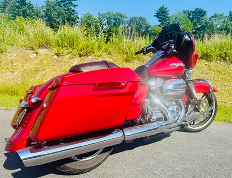 2018 Harley-Davidson Street Glide® in Foxboro, Massachusetts - Photo 13
