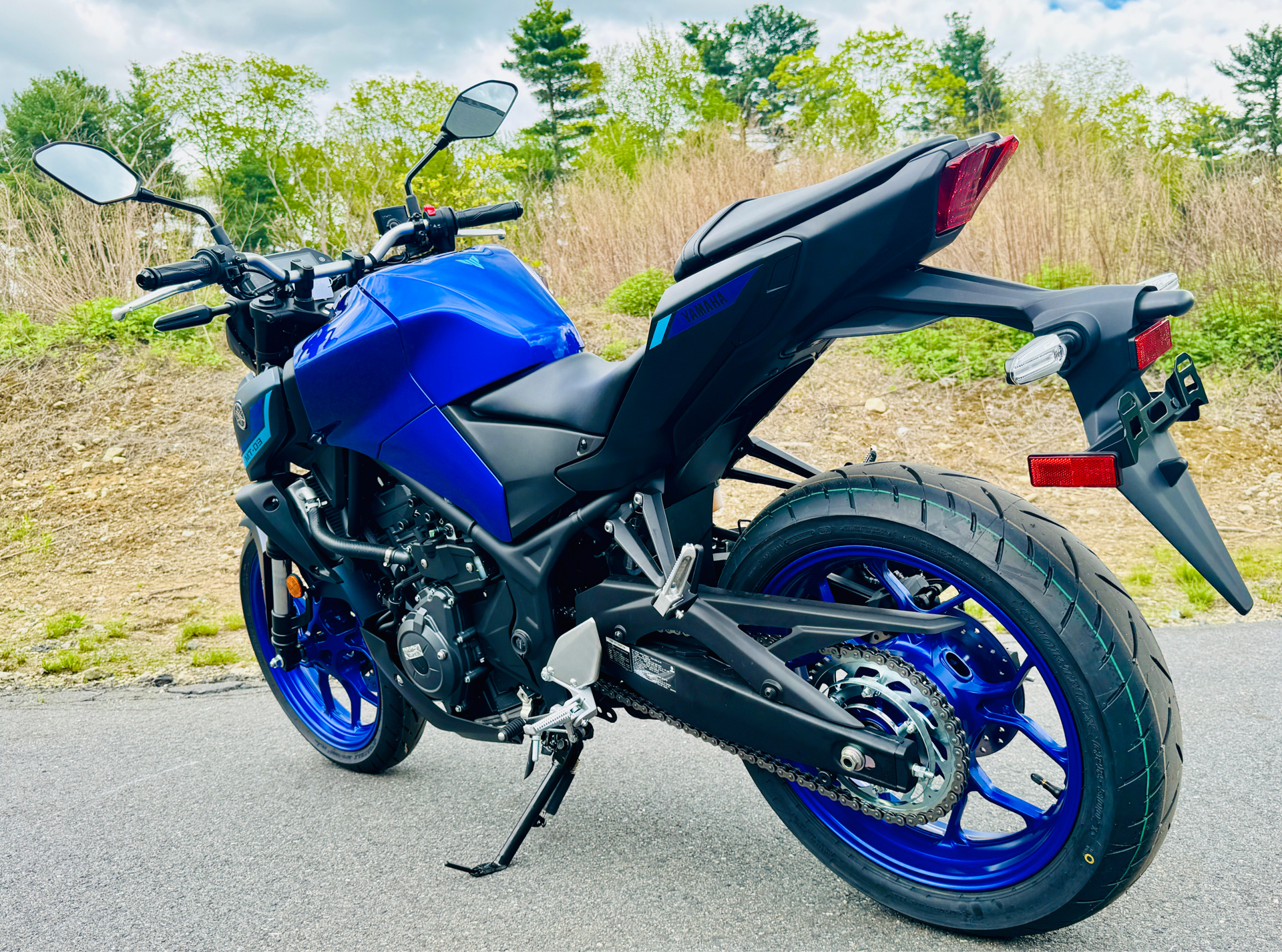 2025 Yamaha MT-03 in Foxboro, Massachusetts - Photo 9
