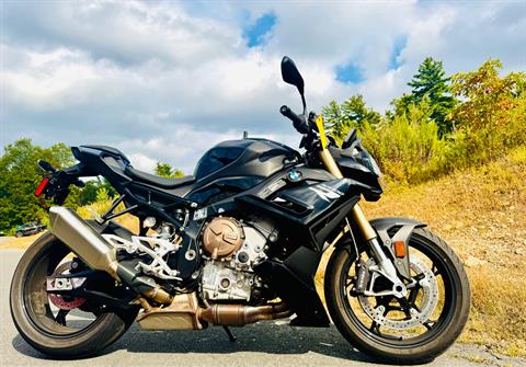 2024 BMW S 1000 R in Foxboro, Massachusetts - Photo 3