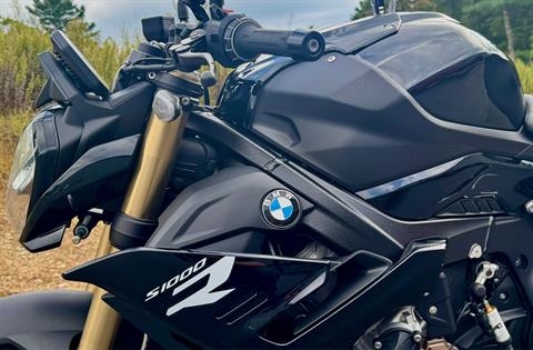 2024 BMW S 1000 R in Foxboro, Massachusetts - Photo 8