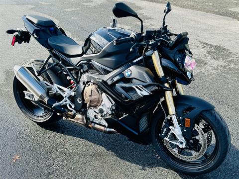 2024 BMW S 1000 R
