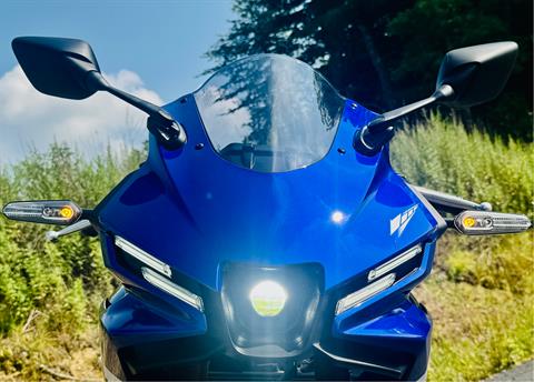 2025 Yamaha YZF-R3 in Foxboro, Massachusetts - Photo 6