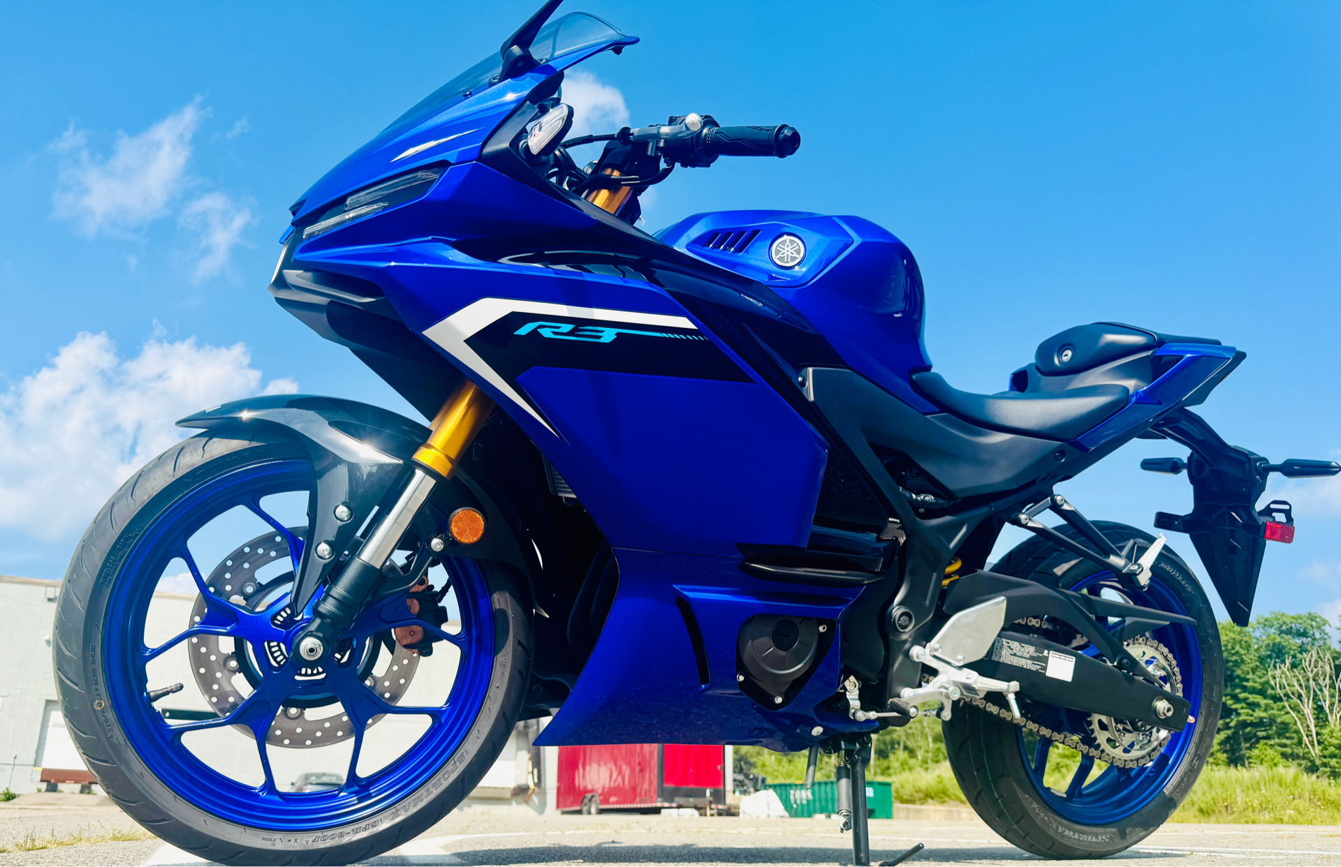 2025 Yamaha YZF-R3 in Foxboro, Massachusetts - Photo 24