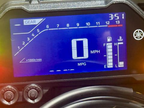 2025 Yamaha YZF-R3 in Foxboro, Massachusetts - Photo 10