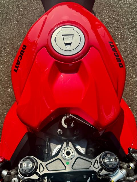 2025 Ducati Panigale V4 in Foxboro, Massachusetts - Photo 19