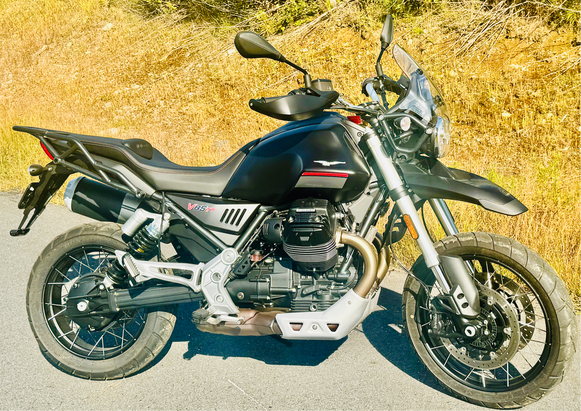 2021 Moto Guzzi V85 TT E5 in Foxboro, Massachusetts - Photo 11