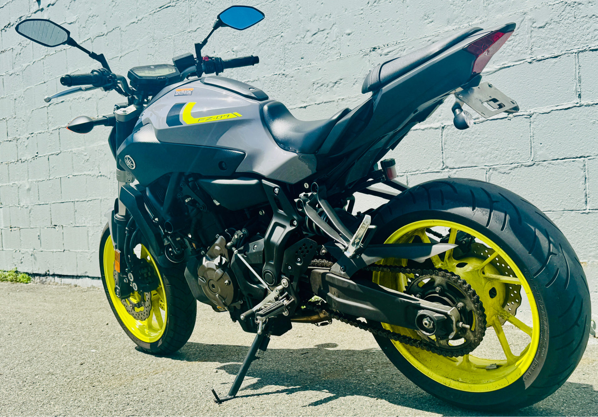 2016 Yamaha FZ-07 in Foxboro, Massachusetts - Photo 8