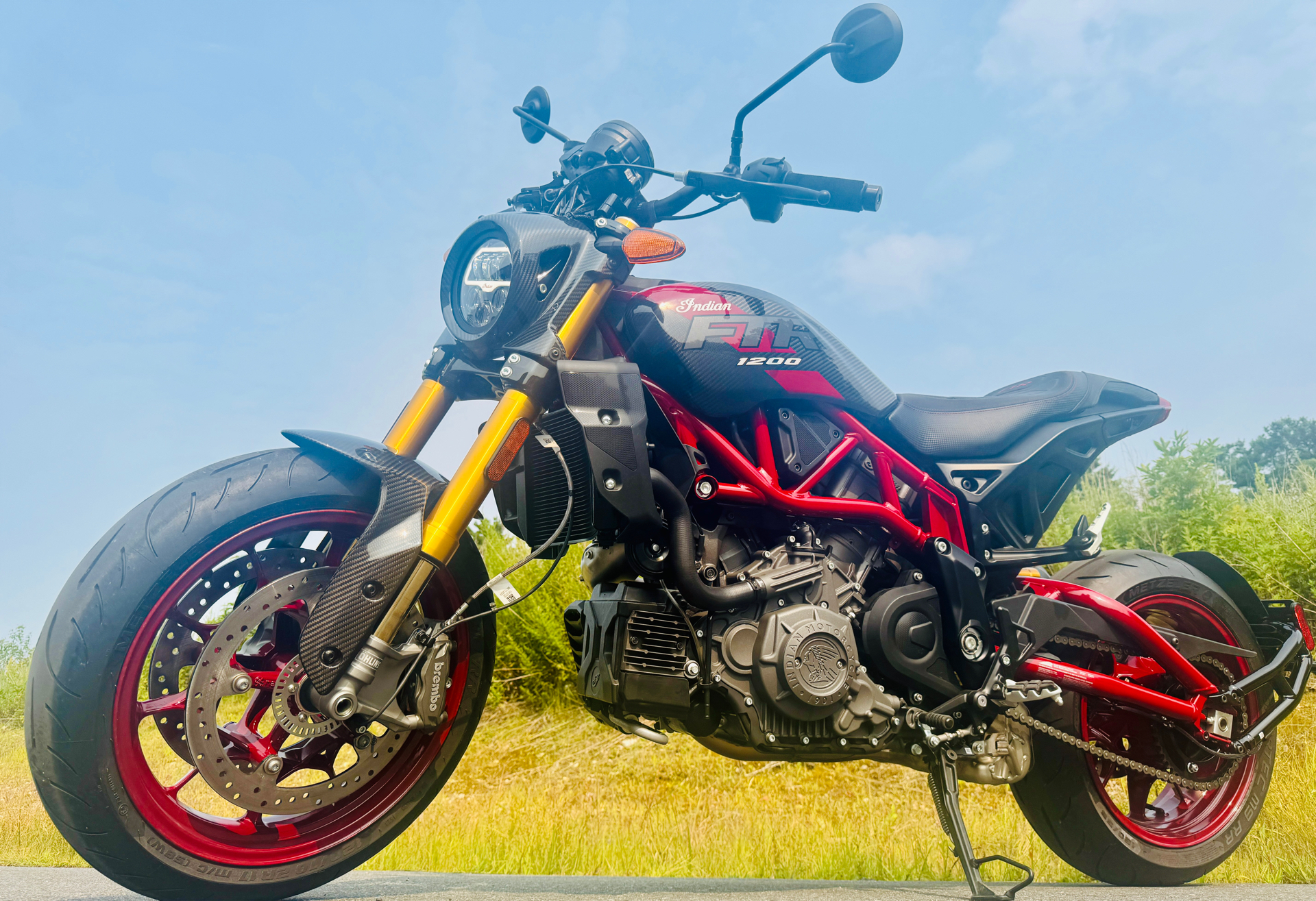 2024 Indian Motorcycle FTR R Carbon in Foxboro, Massachusetts - Photo 9