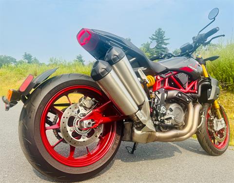 2024 Indian Motorcycle FTR R Carbon in Foxboro, Massachusetts - Photo 5