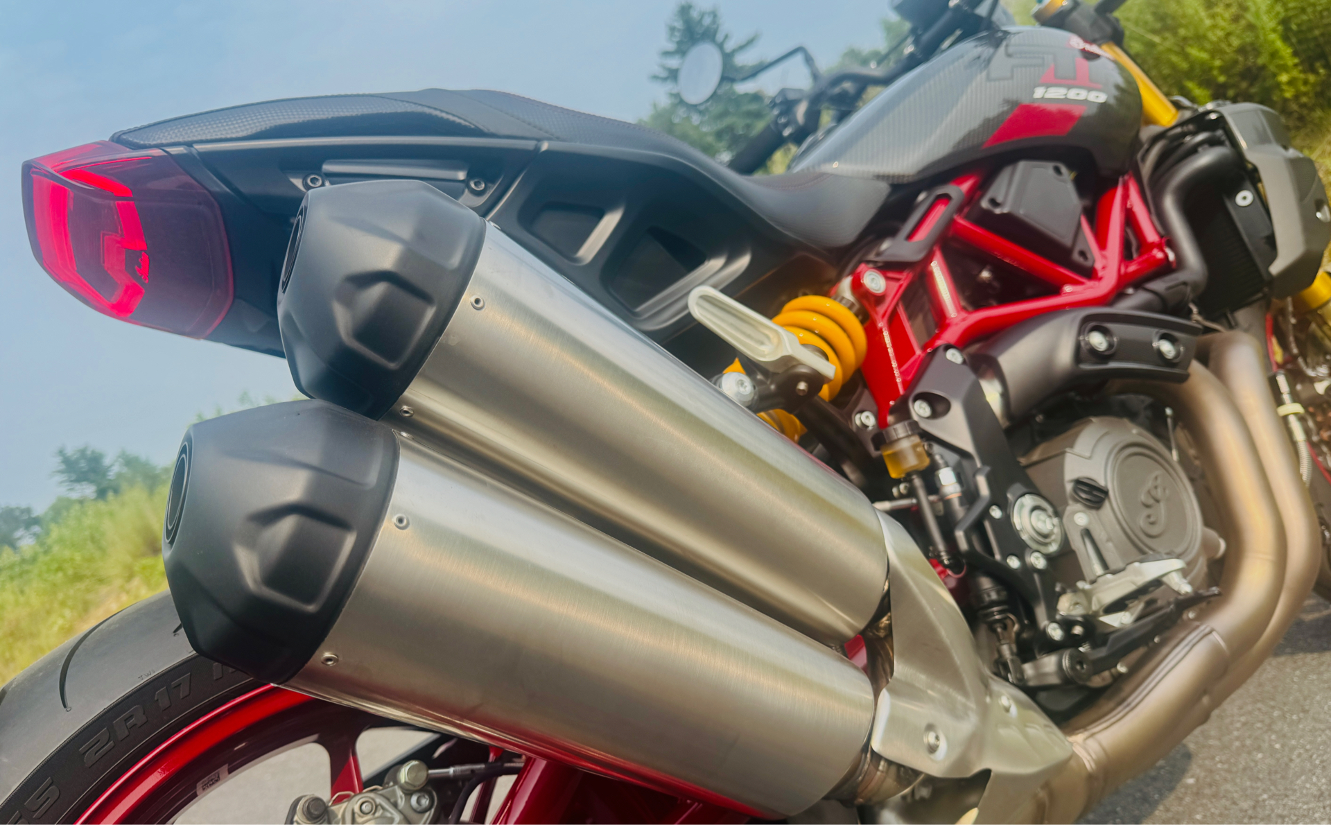2024 Indian Motorcycle FTR R Carbon in Foxboro, Massachusetts - Photo 19